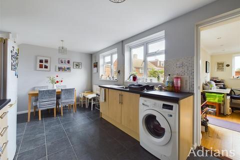 37 Pyms Road, Chelmsford, CM2 8PX