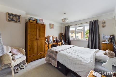 37 Pyms Road, Chelmsford, CM2 8PX