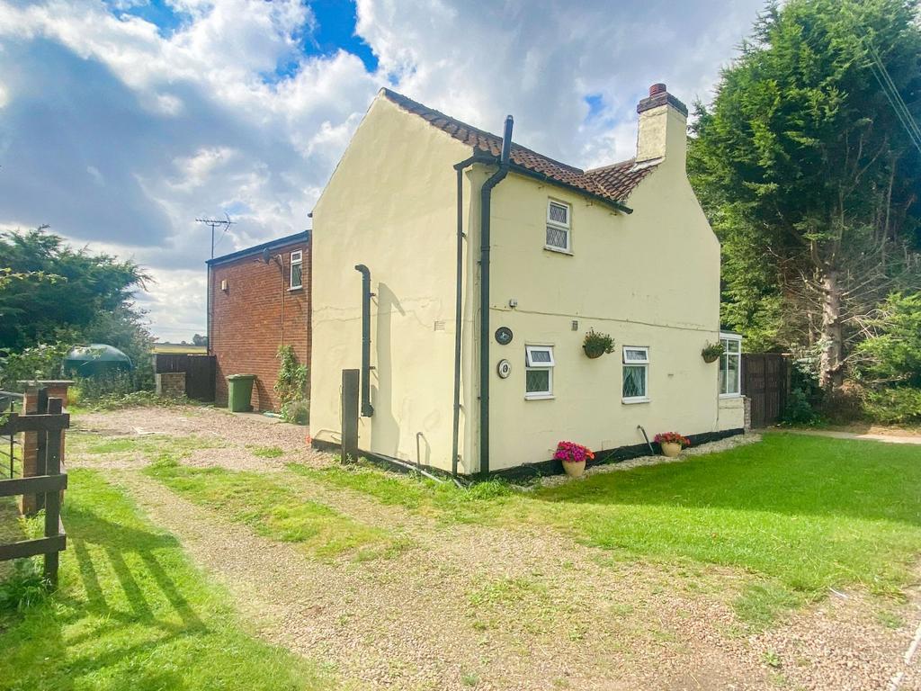 Goxhill Road, Barrow Upon Humber, North Lincs, DN19 4 bed detached
