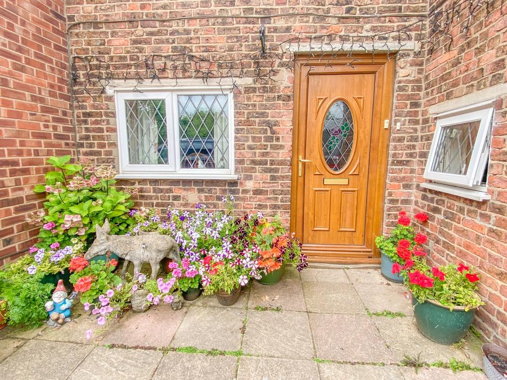 Goxhill Road, Barrow Upon Humber, North Lincs, DN19 4 bed detached