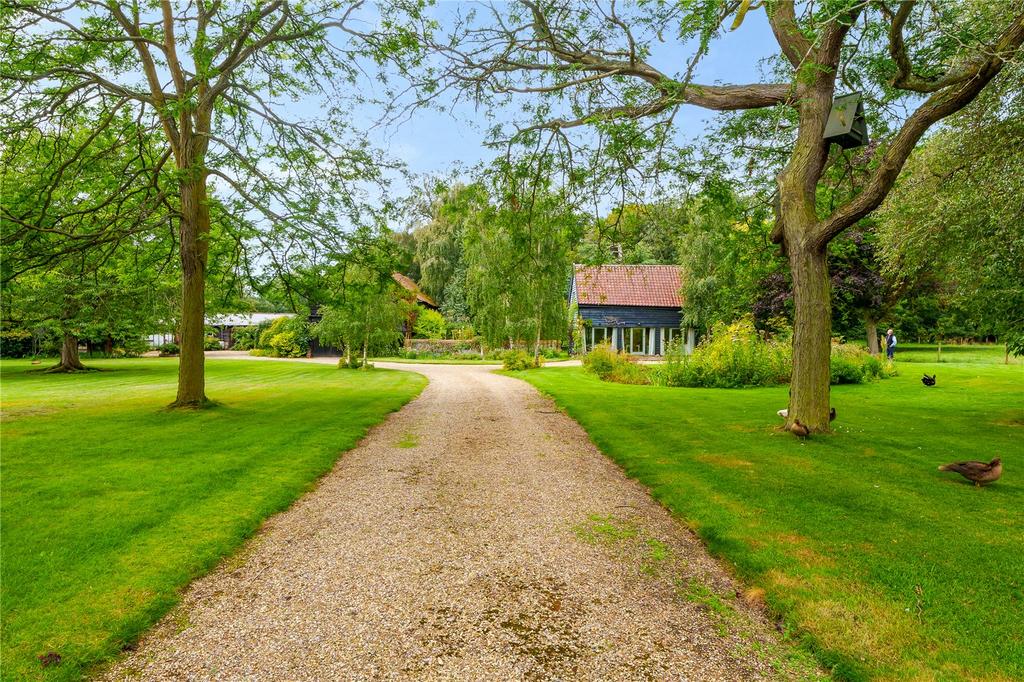Gdns/Grounds