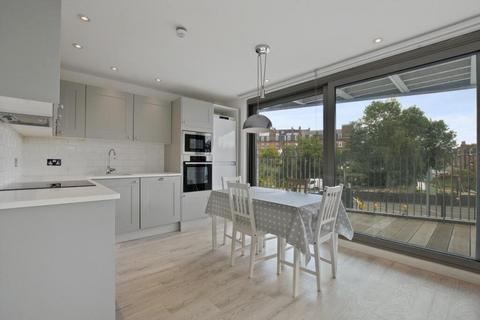 2 bedroom apartment to rent, Mill Lane, West Hampstead, London, NW6