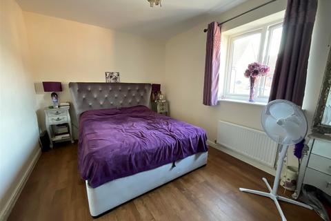 34 Stephens Close, Romford, RM3 7RS