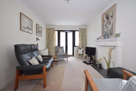 2 bedroom flat for sale - St Pauls Court, St Pauls Street, Tunbridge Wells