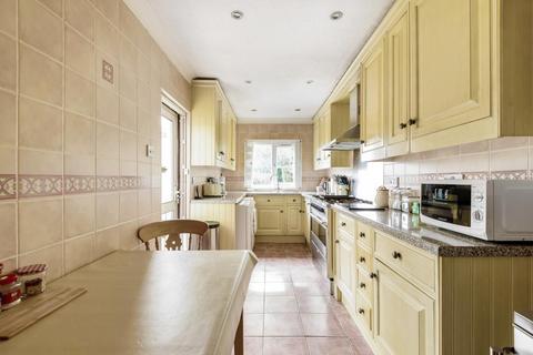 41 Rhodes Avenue, London, N22 7UR