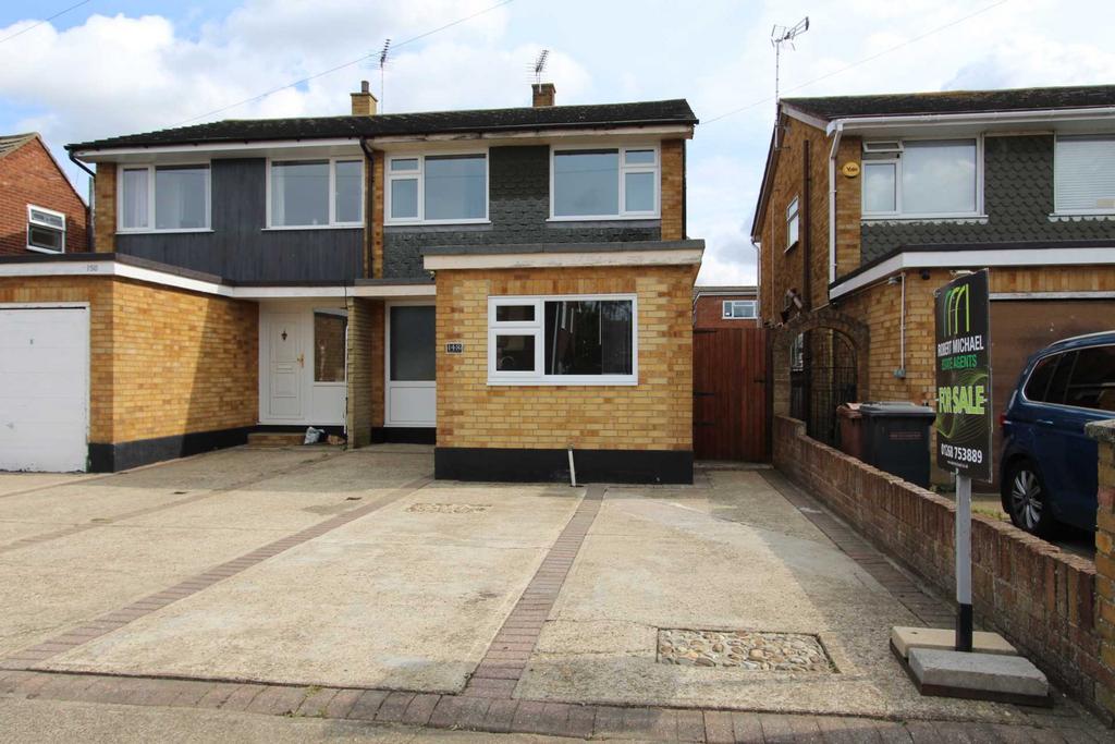 Seamore Avenue, Benfleet 3 bed semidetached house for sale £325,000