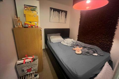 168 Redford Close, Feltham, TW13 4TF