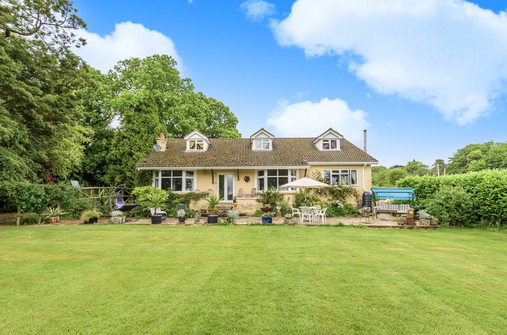 Petersfield Road, Monkwood... 5 bed detached house for sale £1,150,000