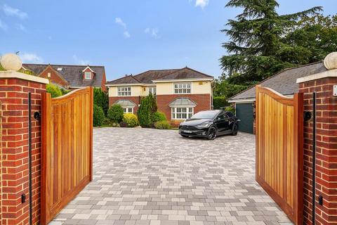 1 The Manor, Shinfield, Reading, RG2 9DP