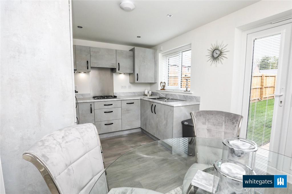 Kitchen/Dining