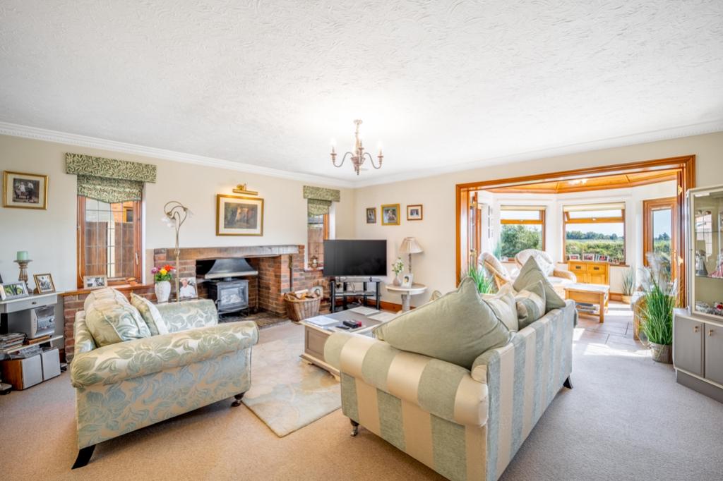 43 Station Road, Surfleet-17