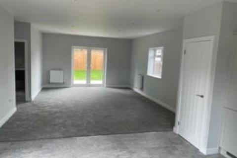 2 bedroom detached bungalow for sale - Ross Road,  Hereford,  Herefordshire,  HR2