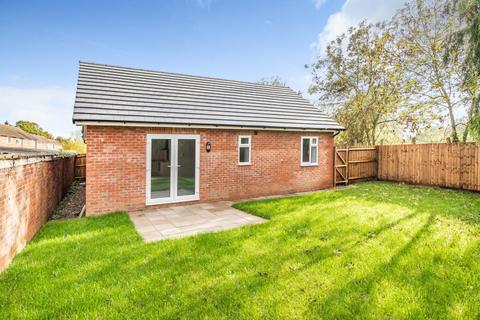 2 bedroom detached bungalow for sale, Hereford,  Herefordshire,  HR2