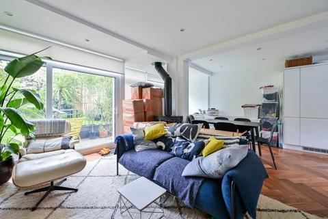 28 Barforth Road, London, SE15 3PS