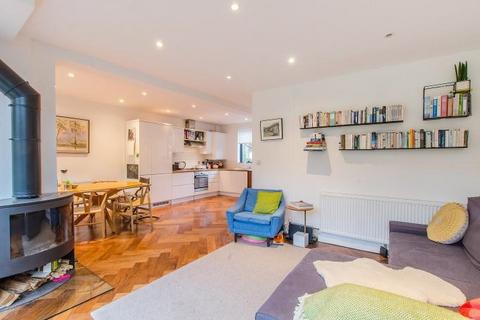 28 Barforth Road, London, SE15 3PS