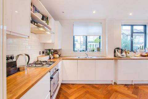 28 Barforth Road, London, SE15 3PS