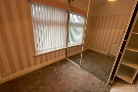 162 Queens Drive, Mossley Hill, Liverpool, L18 1JW