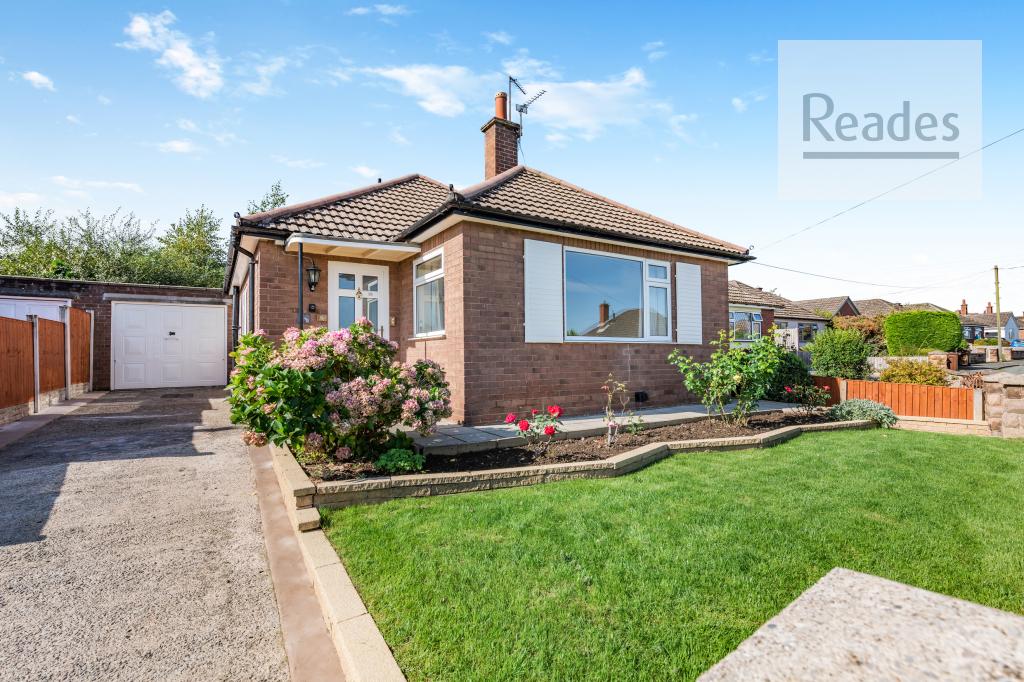 Penlan Drive, Hawarden CH5 3 3 bed detached bungalow for sale £260,000