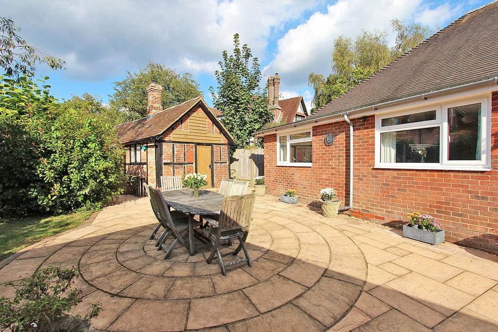 Sway Road, Brockenhurst, Hampshire, SO42 3 bed bungalow for sale £900,000