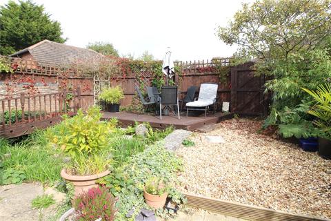 3 bedroom end of terrace house for sale, Chaucombe Place, Barton On Sea, Hampshire, BH25