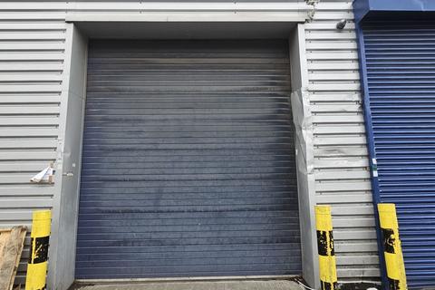 Industrial unit to rent, Beaver Industrial Park, Brent Road, Southall, Greater London, UB2