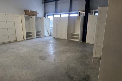 Industrial unit to rent, Beaver Industrial Park, Brent Road, Southall, Greater London, UB2