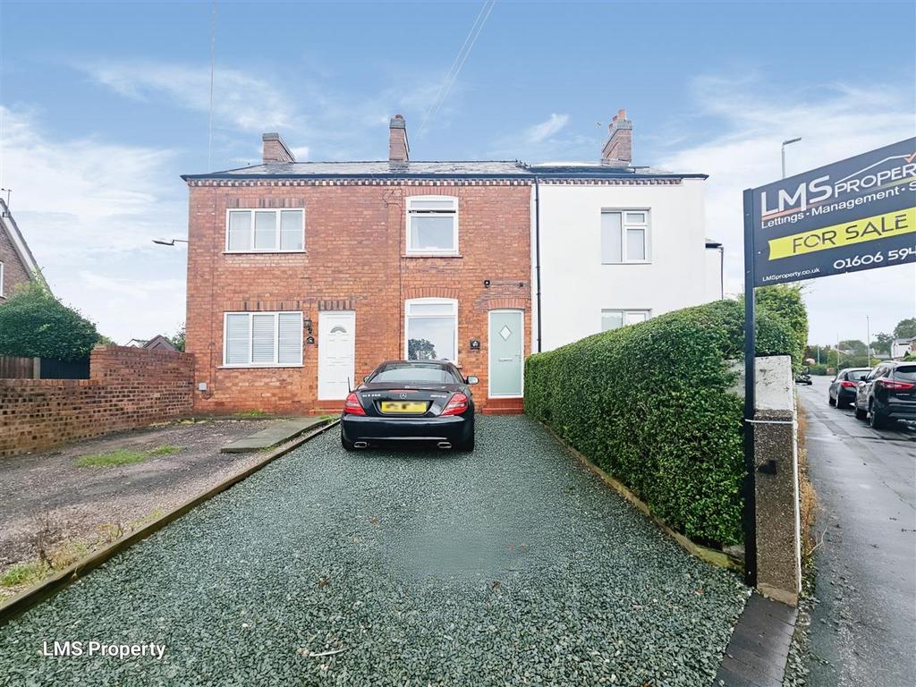 Swanlow Lane, Winsford 2 bed terraced house for sale £160,000