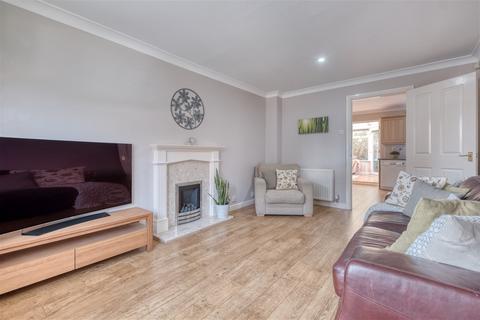 36 Calcutt Way, Shirley, Solihull, B90 1RS