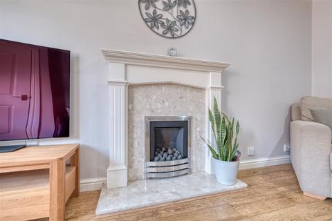 36 Calcutt Way, Shirley, Solihull, B90 1RS