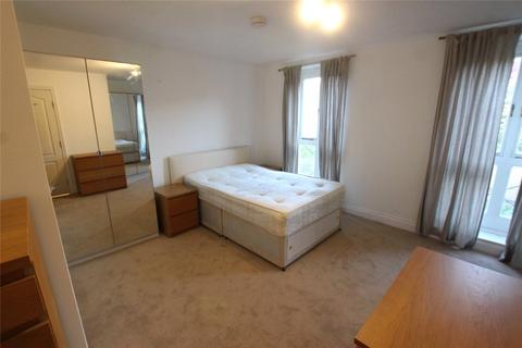 1 bedroom in a flat share to rent - Brunel Road, London, SE16