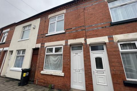 3 bedroom terraced house to rent, Tudor Road, Leicester, LE3