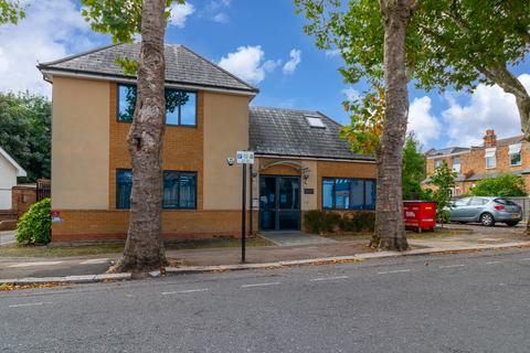 Office to rent, Woodberry Grove, London N12