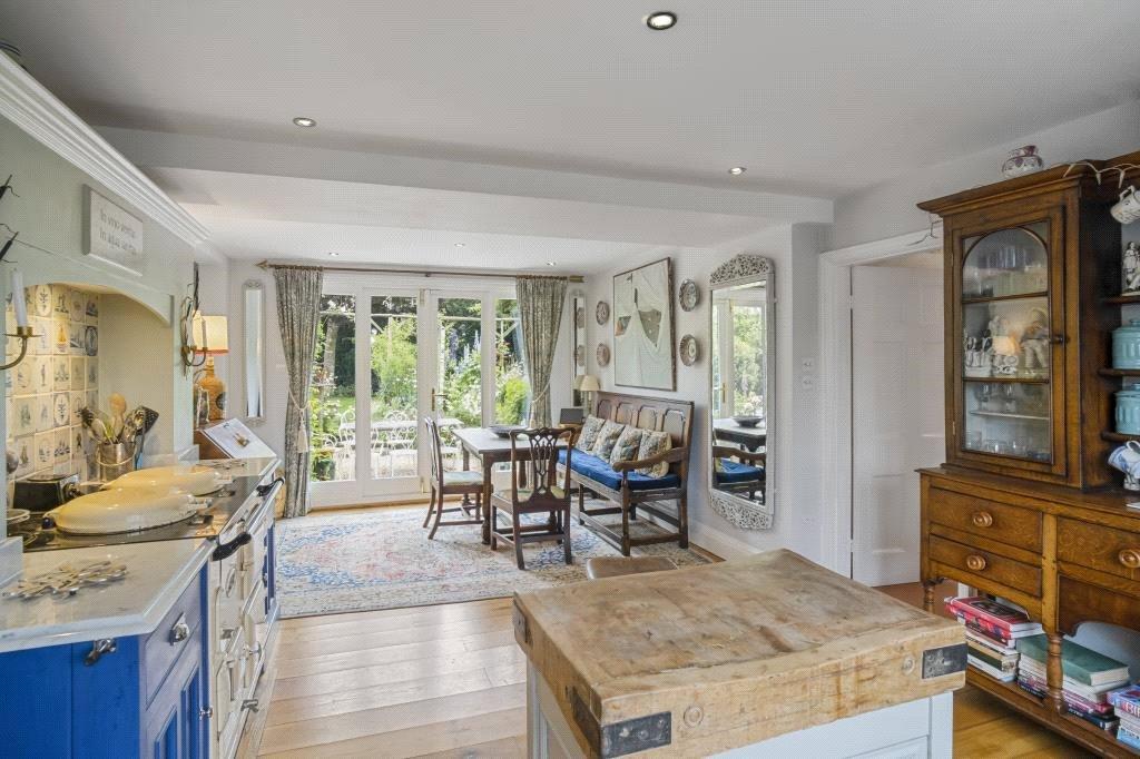 Kitchen/Breakfast