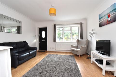 2 bedroom terraced house to rent - Hornfair Road, Charlton, SE7