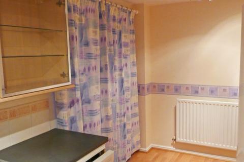 2 bedroom end of terrace house to rent, WRIGHT WAY, STOKE PARK