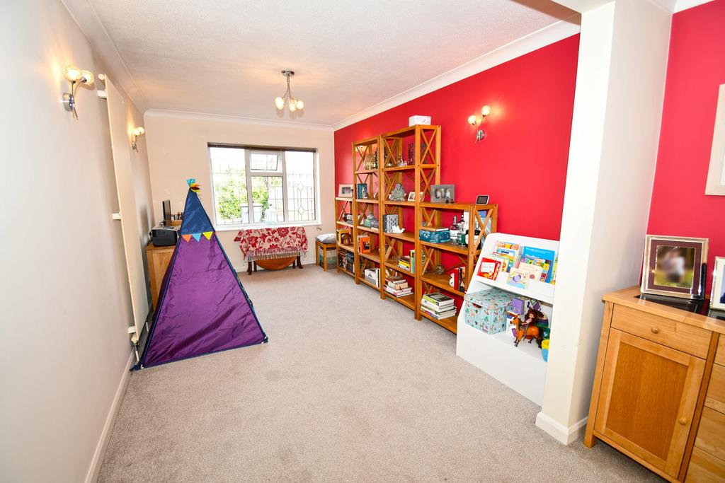 Sitting/Dining Room