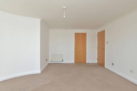 1/13 Ocean Way, Edinburgh, EH6 7DG