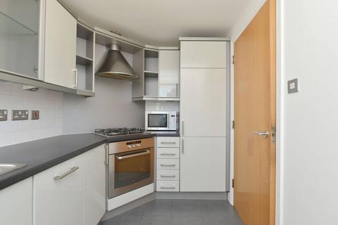 1/13 Ocean Way, Edinburgh, EH6 7DG