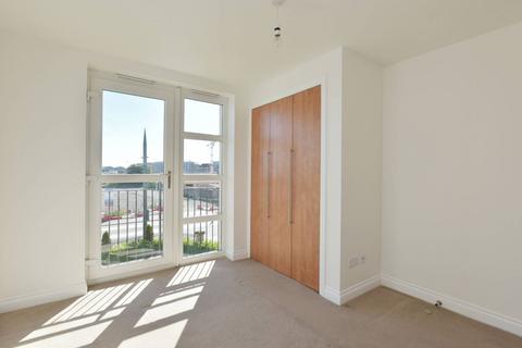 1/13 Ocean Way, Edinburgh, EH6 7DG