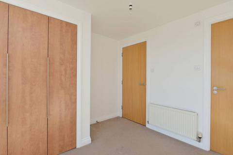 1/13 Ocean Way, Edinburgh, EH6 7DG