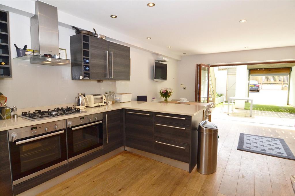 Third Cross Road, Twickenham, TW2 5 bed terraced house for sale £