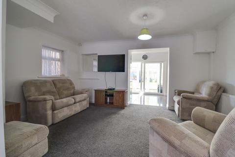 153 Bishops Road, Southampton, SO19 2FF