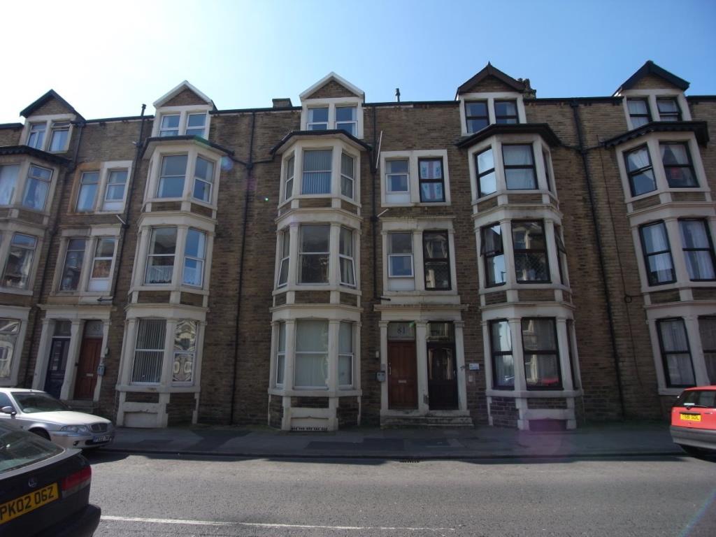 Regent Road, Morecambe, LA3 2 bed flat £550 pcm (£127 pw)