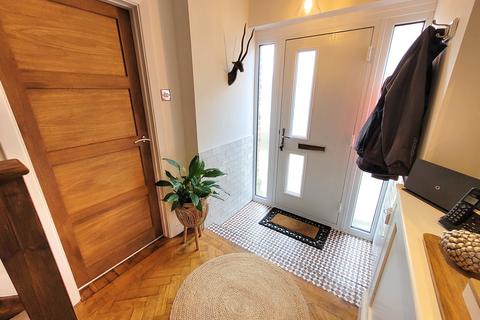 16 Connaught Close, Nottage, Porthcawl, CF36 3SL