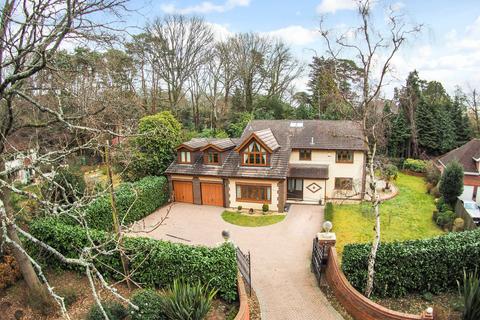 5 bedroom detached house for sale - Pine Way, Chilworth, Southampton