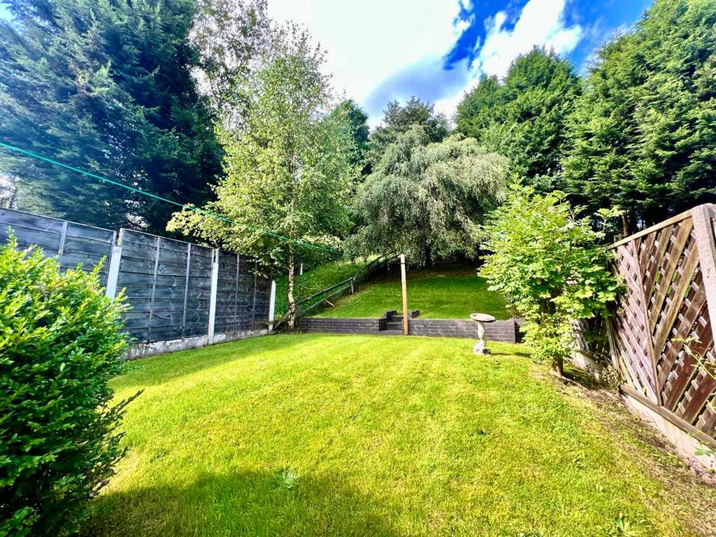 Pendlecroft Avenue, Swinton, M27 2 bed semidetached house for sale £