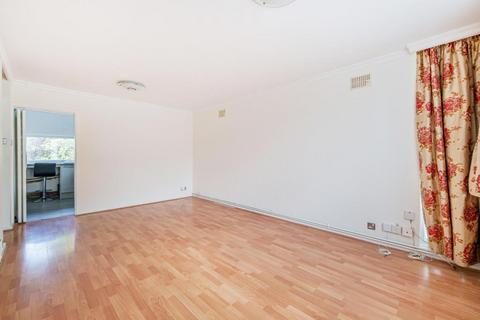 3 bedroom apartment to rent, Sheendale Road,  Richmond,  TW9