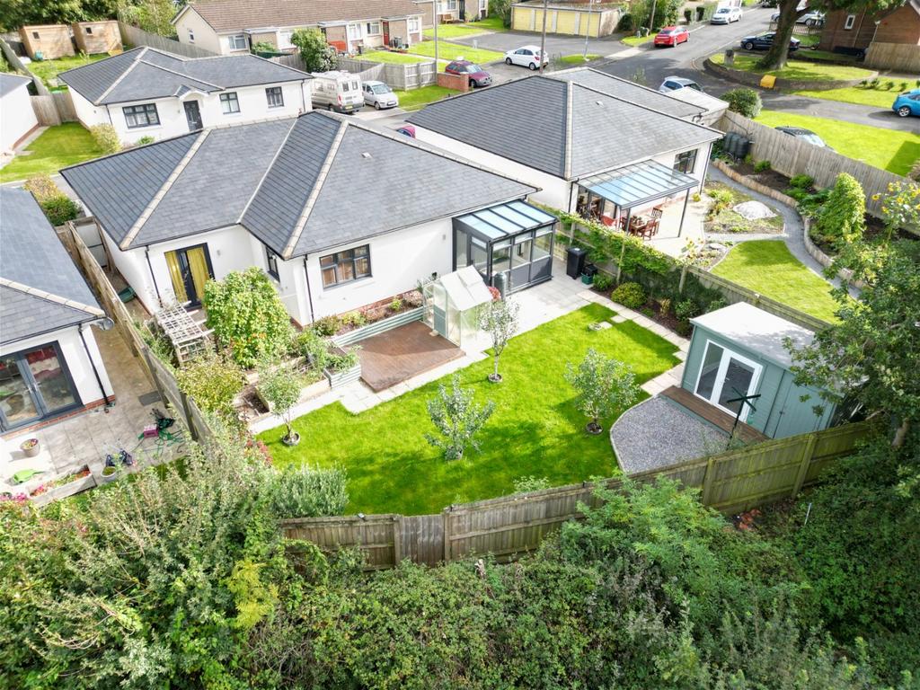 Sadler Green, Bovey Tracey 3 bed detached bungalow for sale £435,000