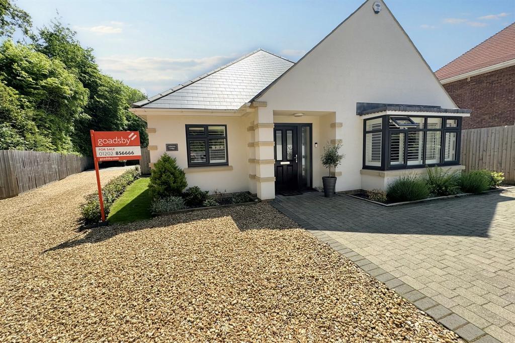 Sturminster Marshall 3 bed detached bungalow for sale £510,000