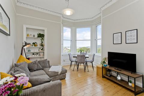2 bedroom flat for sale - 2/10 (3F3) Tay Street, Edinburgh